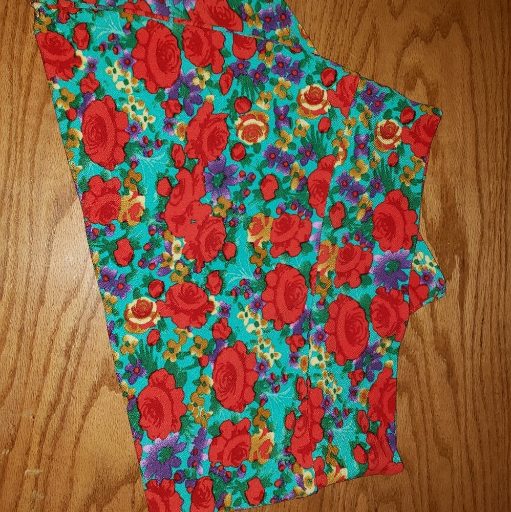 LulaRoe Cassie
